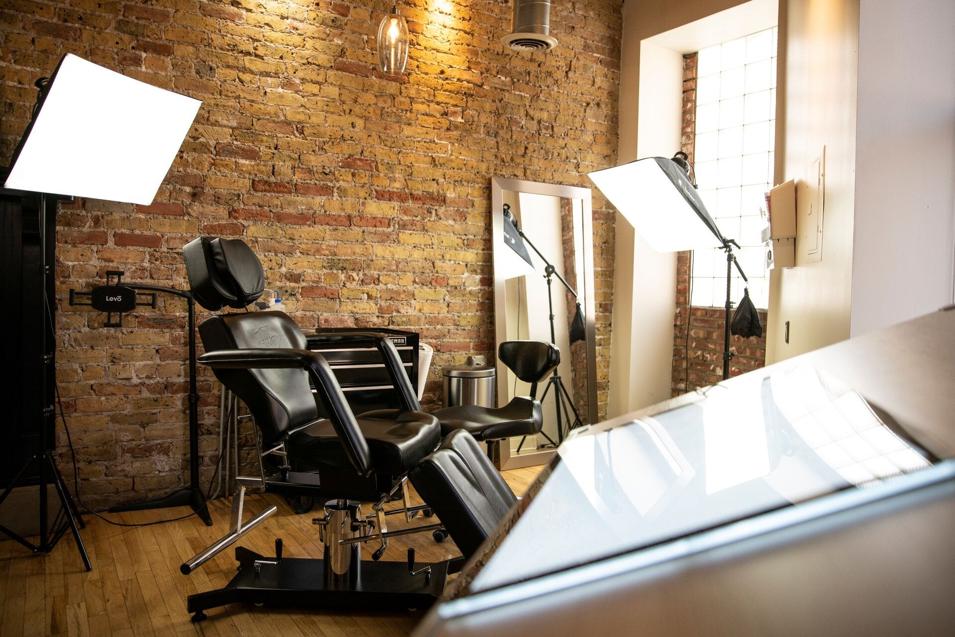Tattoo studio chicago - Bronctattooaus.com